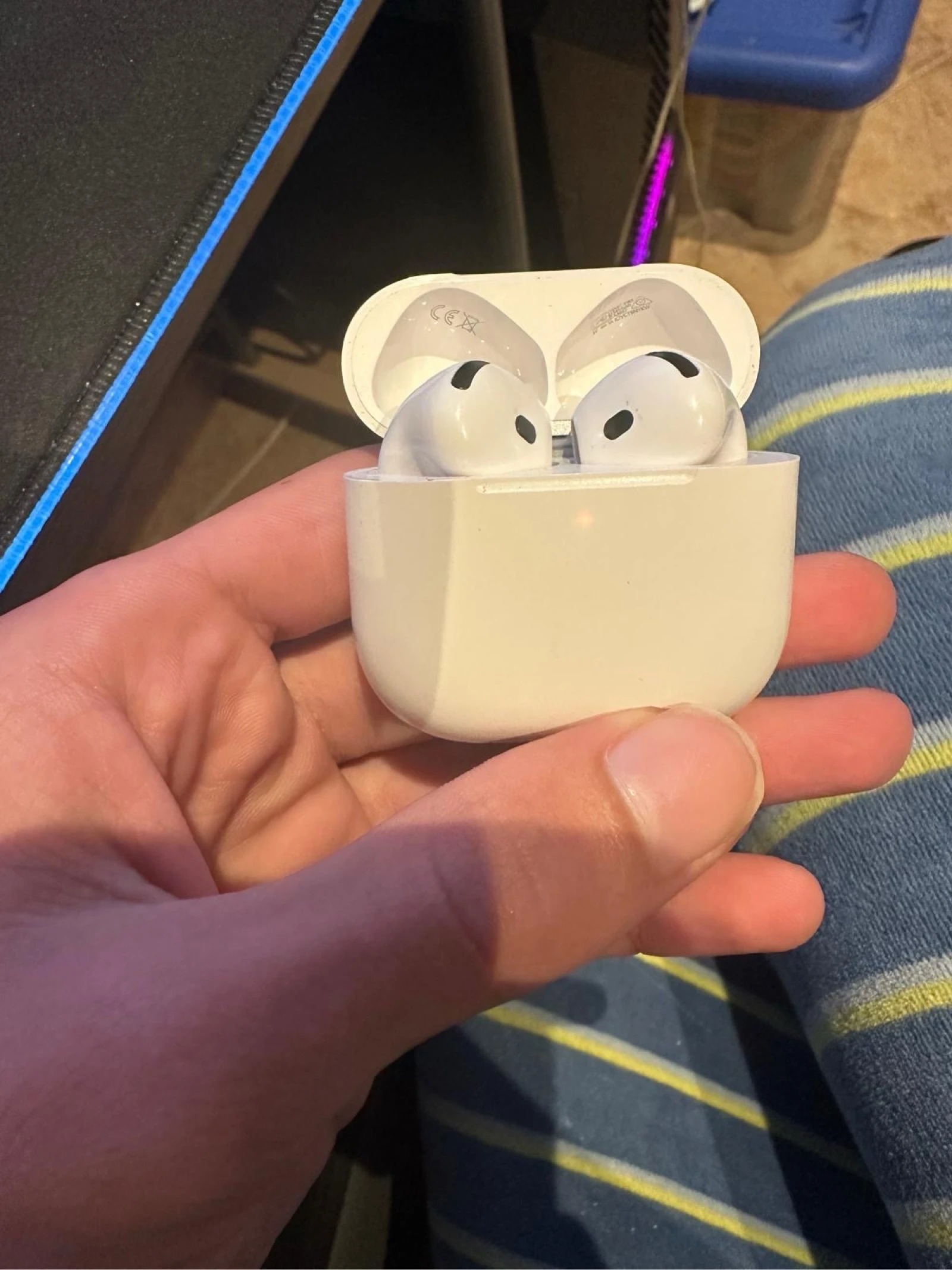 AirPods gen 4 – photo 2